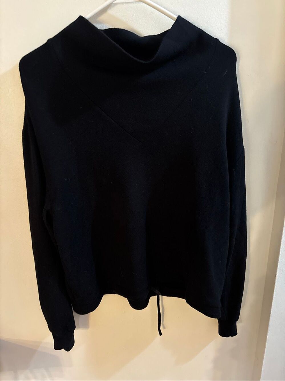 Varley Black Sweatshirt